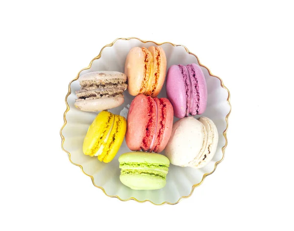 Assiette Blanche Avec Des Macarons Colorés Lumineux Photographie — Photo