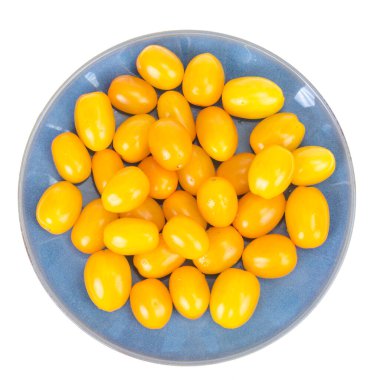 Küçük sarı, lezzetli, taze vişneli domates eriği. Stüdyo Fotoğrafı