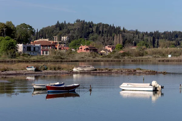 Velhos Madeira Barcos Pesca Lago Halkiopoulou Dia Primavera Ilha Corfu — Fotografia de Stock