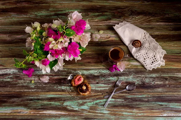 Still Life Two Small Cakes Roxakia Syrup Plate Bouquet Flowers — Stock Photo, Image