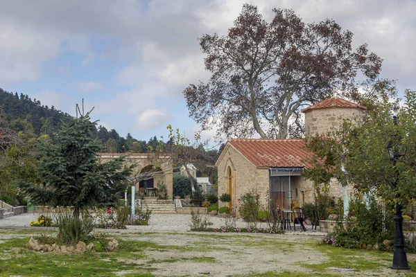 Χαλίκι Χριστιανός Ορθόδοξη Εκκλησία Ελλάδα Στην Πελοπόννησο Στα Βουνά Μέσα — Φωτογραφία Αρχείου