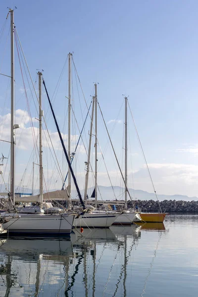 Quay of the city of Kalamata (Greece, Prefecture of Messinia, Pe — Stock Photo, Image