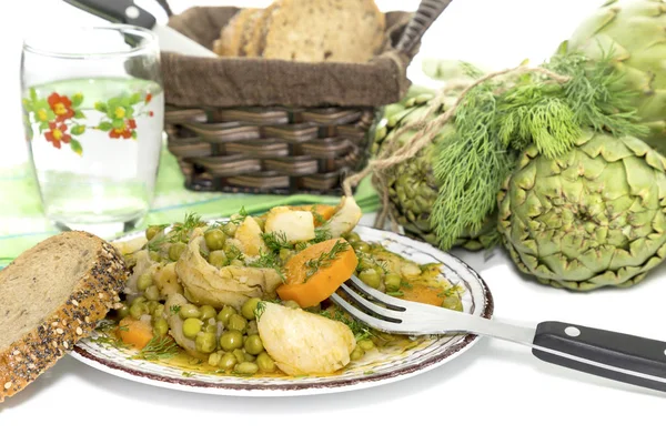 Греческая кухня. Тушеные овощи . — стоковое фото