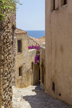 Sokak güçlendirilmiş kasaba Monemvasia görünümü (Laconia, Greece, Pelop
