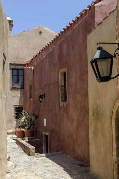 Sokak güçlendirilmiş kasaba Monemvasia görünümü (Laconia, Greece, Pelop