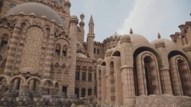 Eski şehirde camilerin dış görünümü