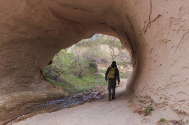 Türkiye. Cappadocia. Ay manzara. Mağara