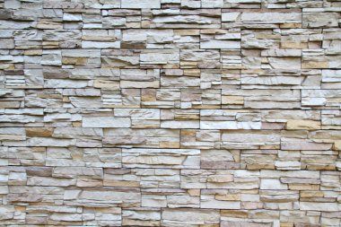 cam bir masa üzerinde bir tabak patlamış mısır karamel patlamış mısır yığını üst görünümü