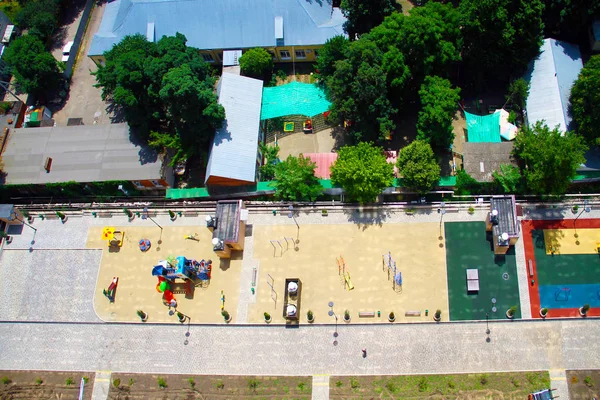 Widok Góry Plac Zabaw Dla Dzieci — Zdjęcie stockowe