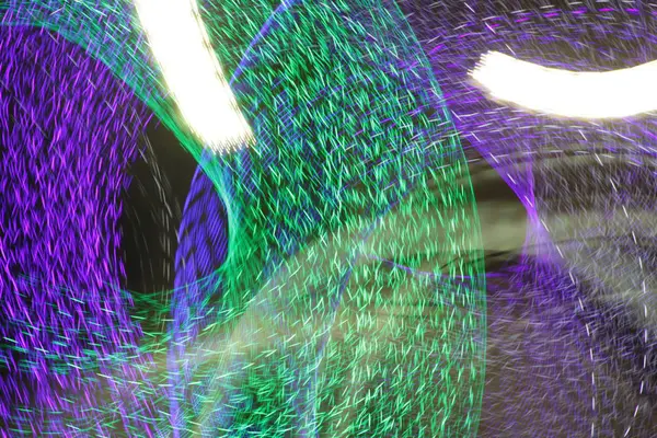 Hareket Bulanıklığı Efekti Uzun Süre Pozlama Ile Renkli Işık Parkurlarının — Stok fotoğraf