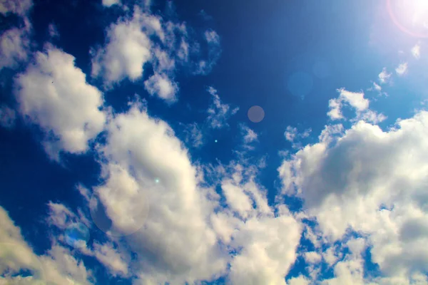 Cielo Azul Con Nubes Sol —  Fotos de Stock