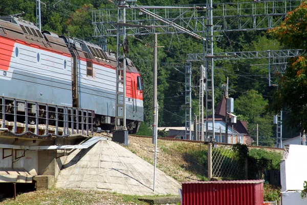 Észak Kaukázusi Vonalon Áthaladó Vonat Nézete Vasúti — Stock Fotó