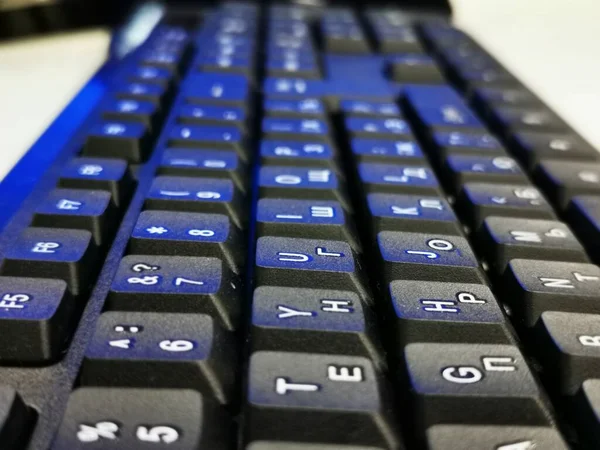 Acercamiento Del Teclado Negro Del Ordenador Con Vistas Botón Intro —  Fotos de Stock