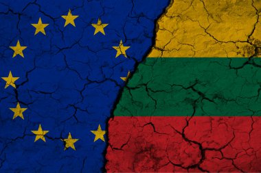 Çatlamış zeminde Avrupa Birliği ve Litvanya bayrağı. İki ülke arasındaki işbirliği kavramı. 3d oluşturma