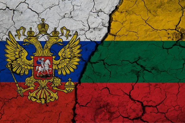 Bandera Federación Rusa Lituania Suelo Agrietado Texturizado Concepto Cooperación Entre — Foto de Stock