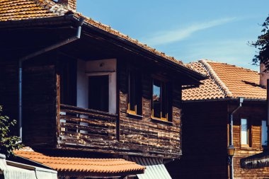 Nessebar, arka plan resmi eski kasaba ahşap evler