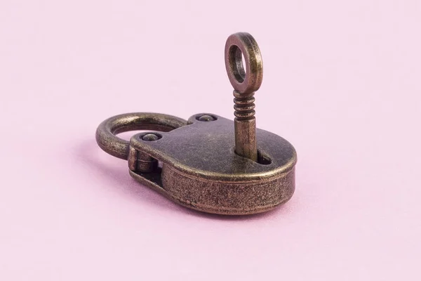 Closed bronze lock — Stock Photo, Image