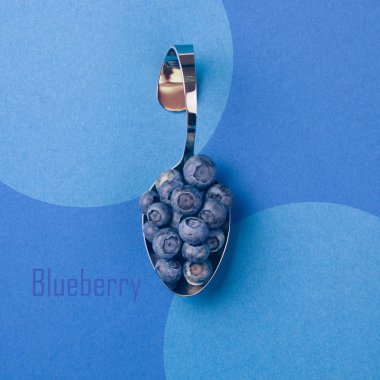 kaşığı yaban mersini ile