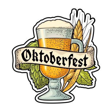 Kurdeleli cam bira, mısır ve hop dalı. Beyaz arkaplanda izole edilmiş vektör oyma renk vintage illüstrasyonu.