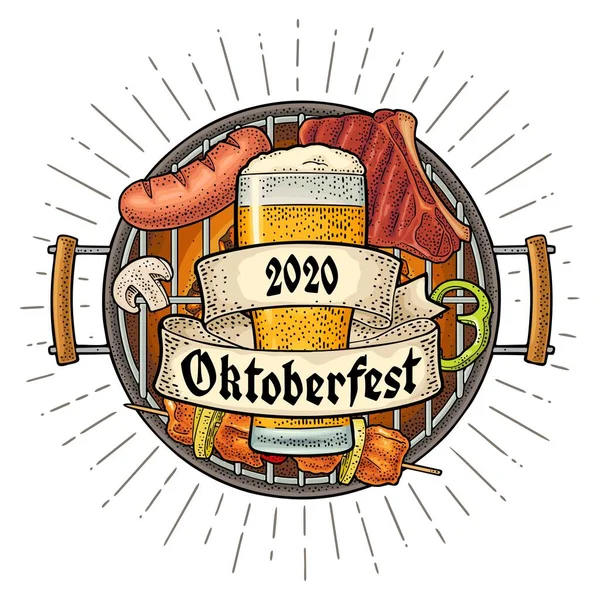 Oktoberfest哥特式字体 玻璃啤酒和烧烤烧烤顶部视图与木炭 烤面包 牛肉牛排 用射线在圆形上孤立的矢量蚀刻彩色图像 — 图库矢量图片