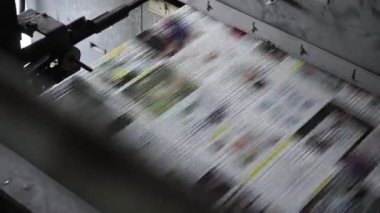 Yazdırma birimleri ve klasör sonra dergi baskı tesisi fabrika, konveyör bant satırında taşıma