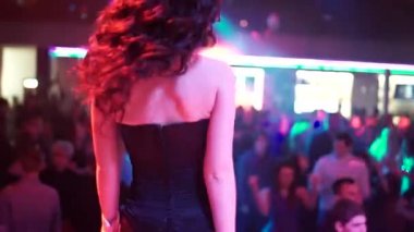 Tavşan kızlar Erotik dans