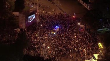 Saint Petersburg, Rusya, 1 Eylül 2018: şehrin içinden araba Rus ambulans araba.