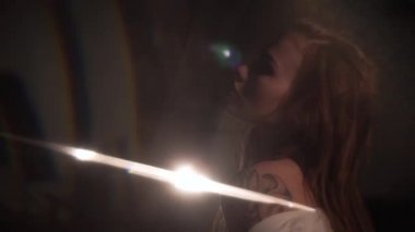 Kapalı modeli moda portre kadar kapatın. Güzellik çekici vücut dantel iç çamaşırı seksi kadınla. İç çamaşırı kadın götten. Closeup çıplak kız