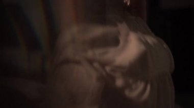 Beyaz iç çamaşırı seksi kadın kalça. Beyaz külot içinde seksi kadın kalça kapatın. Erotik kavramı. Seksi kız ass.