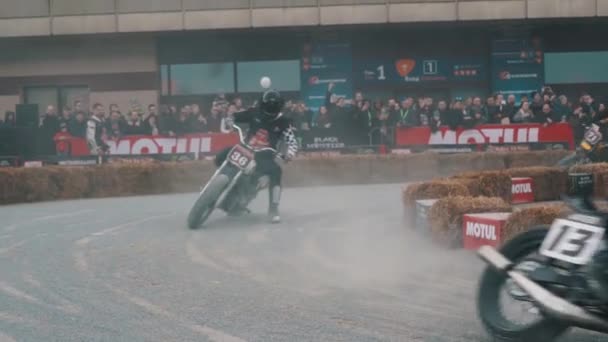 MOSCOW. RUSSIA. 2019 Motocross flattrack drivers in action accelerating — Stock Video