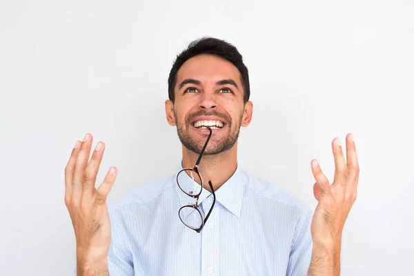 Närbild Bild Glada Positiva Unga Kaukasiska Hane Med Glasögon Munnen — Stockfoto