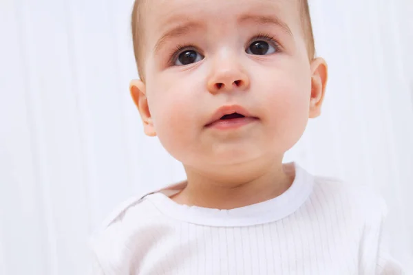 Bellissimo Ritratto Del Bambino Sfondo Bianco — Foto Stock