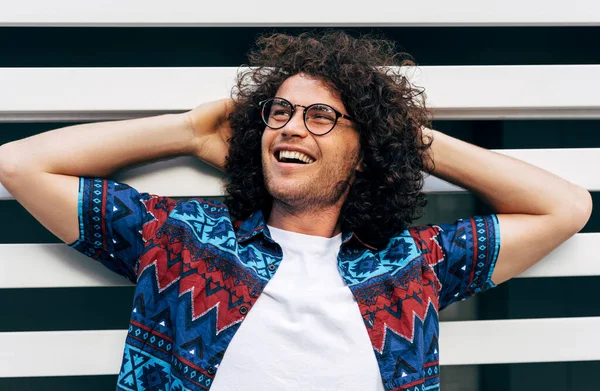 Outdoor Portrait Stylish Young Man Curly Hair Smiling Wearing Colorful — Stock Photo, Image