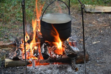 Kavanozdaki yulaf lapası.