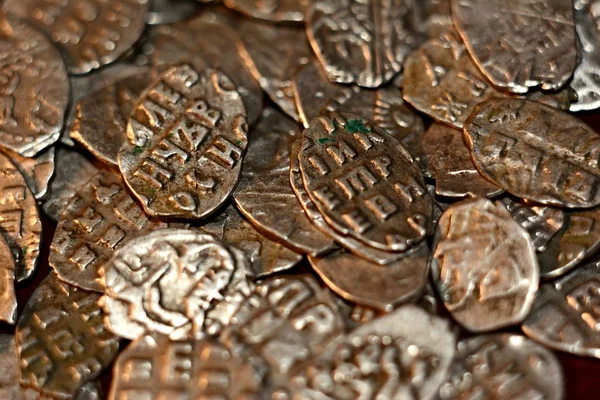 Антиквариат Сокровища Серебряных Монет Грудного Креста — стоковое фото