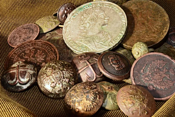 有硬币的宝藏 财宝的鳞片 — 图库照片