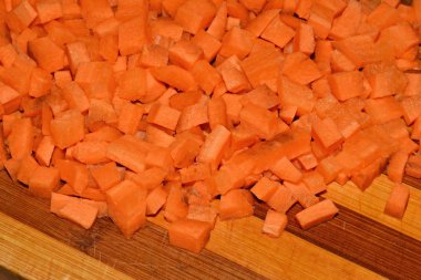 Bir gemide doğranmış havuç