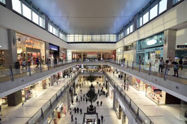 Dubai, Birleşik Arap Emirlikleri 23 Temmuz 2018 Dubai Alışveriş Merkezi Downtown Dubai en büyük alışveriş merkezi içinde BAE ile toplam iç kullanım alanı 5.9 milyon sq ft Burj Khalifa yanında bulunan.