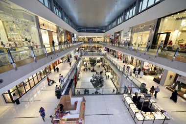 Dubai, Birleşik Arap Emirlikleri 23 Temmuz 2018 Dubai Alışveriş Merkezi Downtown Dubai en büyük alışveriş merkezi içinde BAE ile toplam iç kullanım alanı 5.9 milyon sq ft Burj Khalifa yanında bulunan.