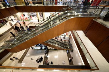 Dubai, Birleşik Arap Emirlikleri 23 Temmuz 2018 Dubai Alışveriş Merkezi Downtown Dubai en büyük alışveriş merkezi içinde BAE ile toplam iç kullanım alanı 5.9 milyon sq ft Burj Khalifa yanında bulunan.