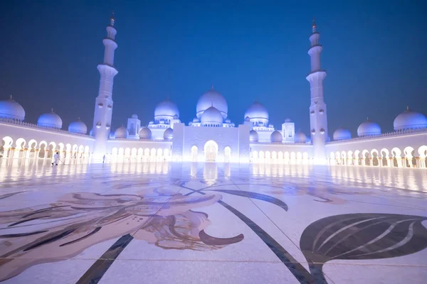 Abu Dhabi Förenade Arabemiraten Augusti 2018 Sheikh Zayed Grand Mosque — Stockfoto