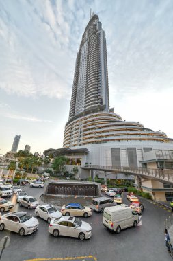 Dubai, Birleşik Arap Emirlikleri 03 Kasım 2018, Dubai Alışveriş Merkezi yanında Uluslararası Dubai Kongre ve Sergi Sarayı, Downtown Dubai UAE, en büyük alışveriş merkezi bir toplam iç kat 5.9 milyon sq ft ile alanlarından birinin