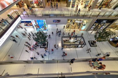 Dubai, Birleşik Arap Emirlikleri 03 Kasım 2018, Dubai Alışveriş Merkezi yanında Uluslararası Dubai Kongre ve Sergi Sarayı, Downtown Dubai UAE, en büyük alışveriş merkezi bir toplam iç kat 5.9 milyon sq ft ile alanlarından birinin