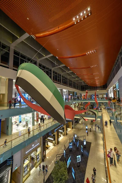 두바이 두바이 에미리트 2018 두바이 몰에에서 위치한 두바이 칼리파 에미리트 — 스톡 사진