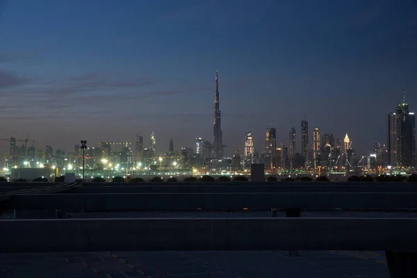 Meydan 두바이 시내와 비즈니스 지역에서 두바이 스카이 — 스톡 사진