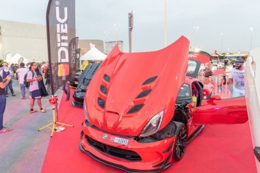 16 Kasım 2018, Körfez araba Şenliği, Dubai, Birleşik Arap Emirlikleri, öyle yaklaşık 1200-1500 otomobil, bölgedeki en büyük açık araba Fuarı katılımı ilham için 3 gün olay