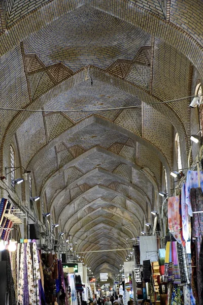 Vakil Bazaar, Shiraz, Fars Province, Иран, 23 июня 2019, locate — стоковое фото