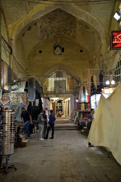 Vakil Bazaar, Shiraz, provincia di Fars, Iran, 23 giugno 2019, individuare — Foto Stock