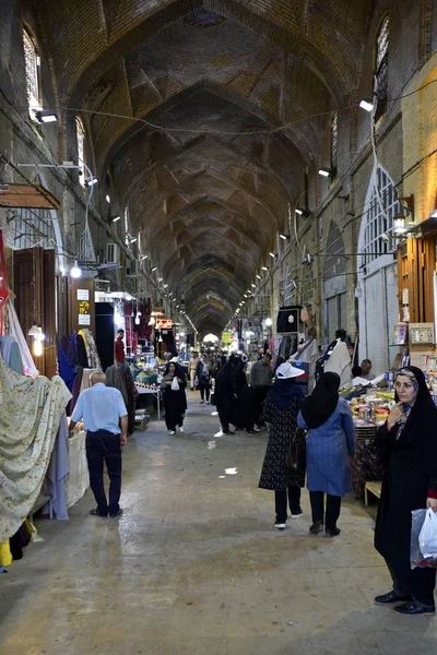 Vakil Bazaar, Shiraz, Fars Province, Иран, 23 июня 2019, locate — стоковое фото