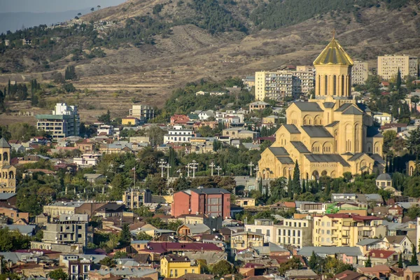 Old Tbilisi, Tbilisi, Georgia, 17 oktober 2019, Arial view of T — Stockfoto